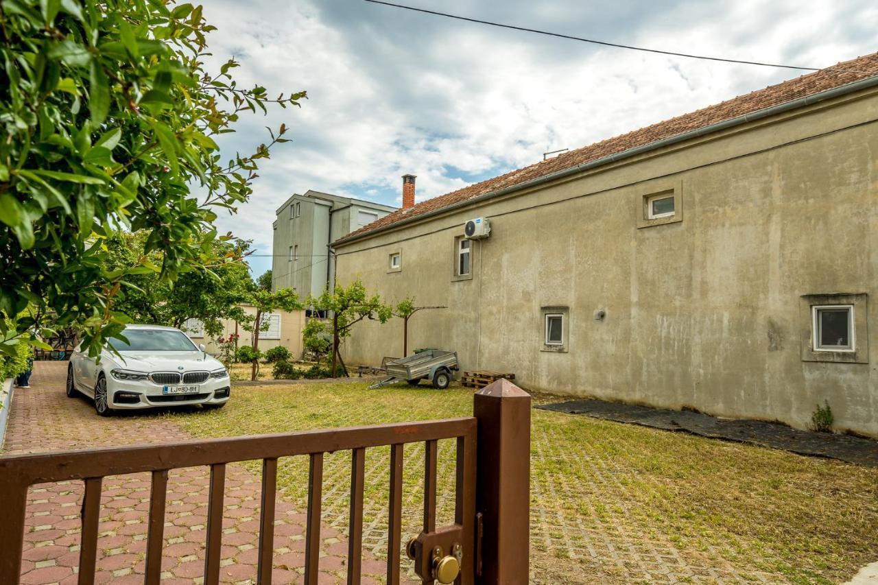Apartmani Rosa Turanj Buitenkant foto