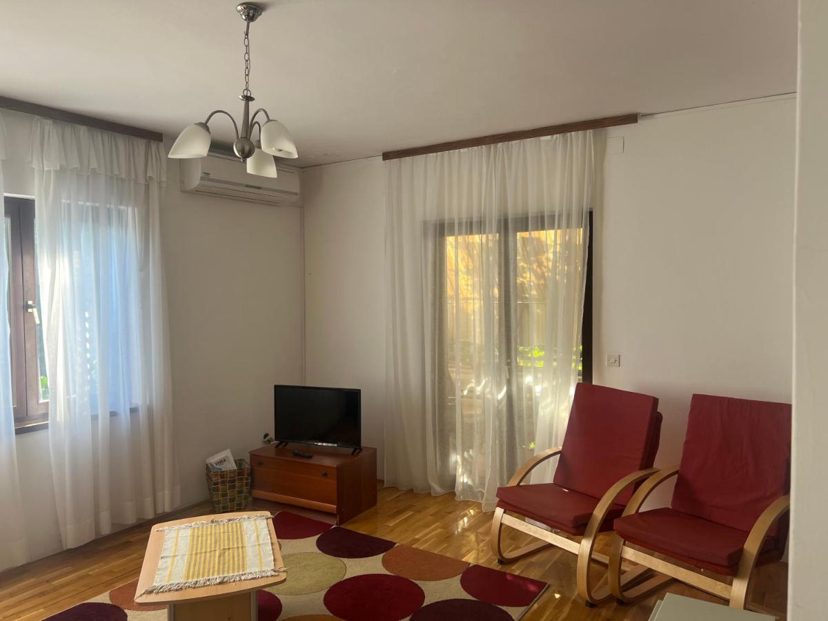Apartmani Rosa Turanj Buitenkant foto